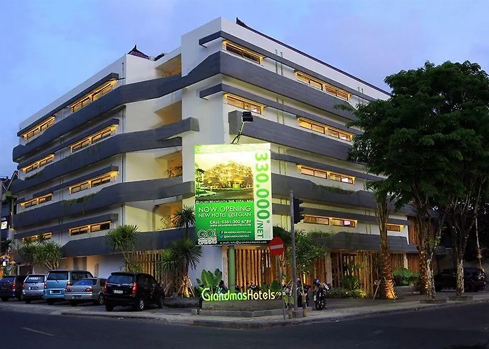Grandmas Hotel 3*